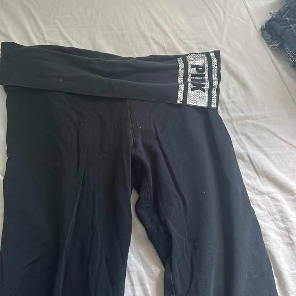 PINK yoga capris
